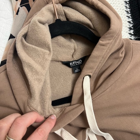 Basic hoodie - Picture 2 of 4